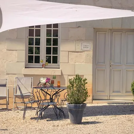 Le Clos De *