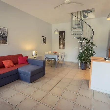 Le Clos De * Saires