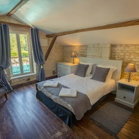 Le Clos De Holiday home Saires