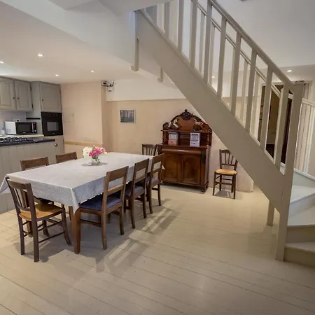 Holiday home Le Clos De