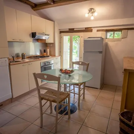 Holiday home Le Clos De