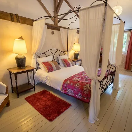 Le Clos De Holiday home Saires